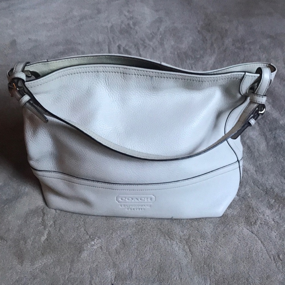 Coach White Leather Shoulder Bag